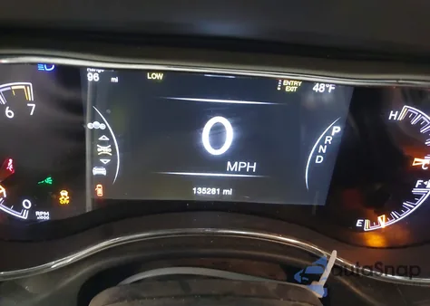 2018 Jeep Grand Cherokee Overland 4X4 z USA, uszkodzony, nr VIN 1C4RJFCG4JC412065